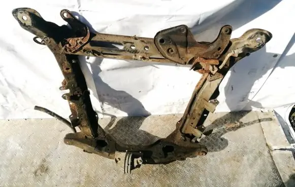 Renault 19 Front subframe