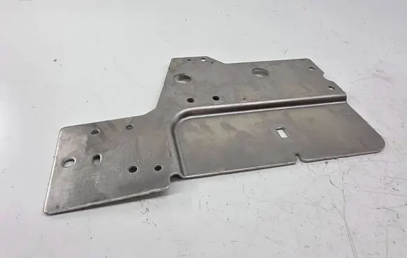 Porsche Cayenne (9Y0 9Y3) Other engine bay part 4M0907682D