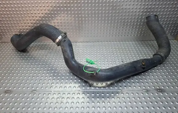 Volvo S60 Intercooler hose/pipe S26371751 30647918