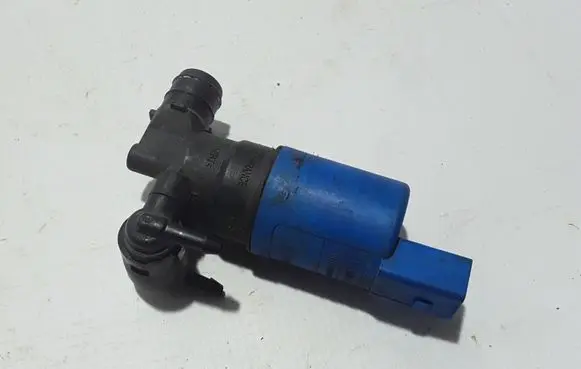 Volvo V60 Windscreen/windshield washer pump