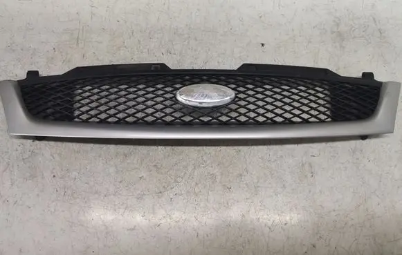 Ford Fiesta Front bumper upper radiator grill