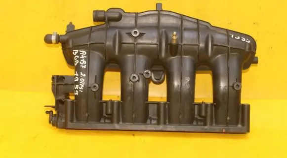 Audi A3 S3 8P Intake manifold 06F133201N