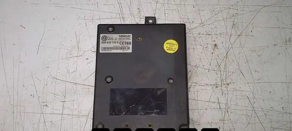 Volkswagen PASSAT B6 Engine control unit/module 3C0035729E