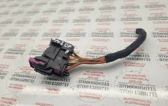 Audi Q7 4L Front door wiring loom 8E0972701