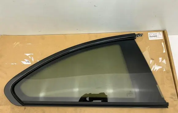 BMW 2 F22 F23 Rear side window 7345574