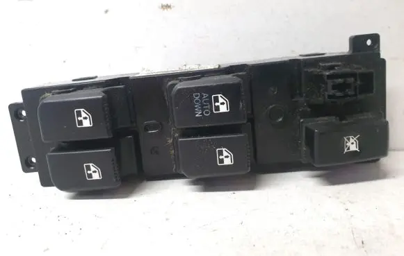 Hyundai Santa Fe Electric window control switch 371490
