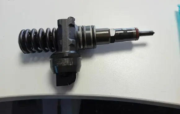 Ford Galaxy Fuel injector 0414720038 838130073AK