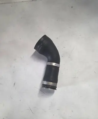 BMW 7 F01 F02 F03 F04 Intercooler hose/pipe 7575407