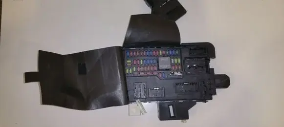 Ford Mustang V Fuse module BR3T15604CB