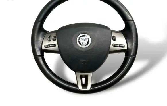 Jaguar XF X250 Steering wheel