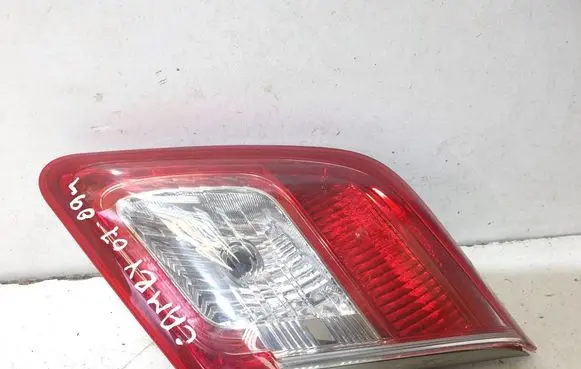 Tailgate rear/tail lights