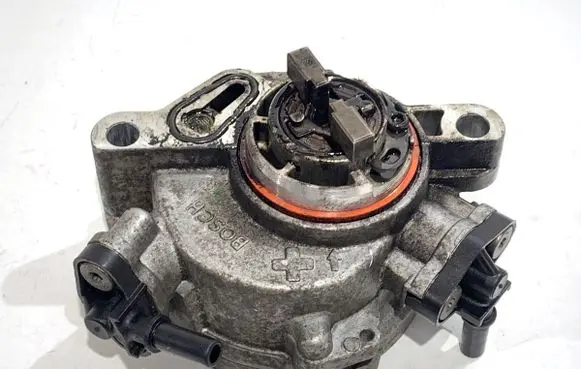 Toyota ProAce City Vacuum pump 9804021880