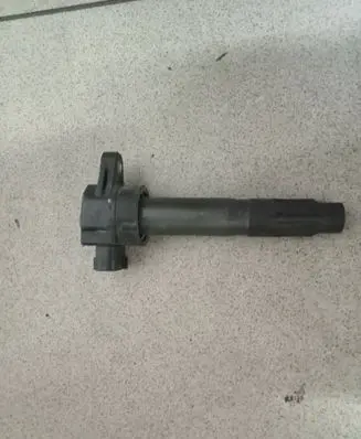 Suzuki Swift I High voltage ignition coil 83121525