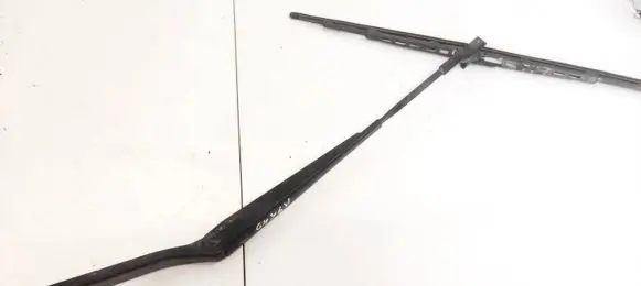Front wiper blade arm