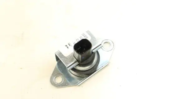 BMW M6 Acceleration sensor 6770204 37146770204