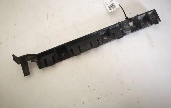 BMW 1 E81 E87 Front bumper mounting bracket 51777118169
