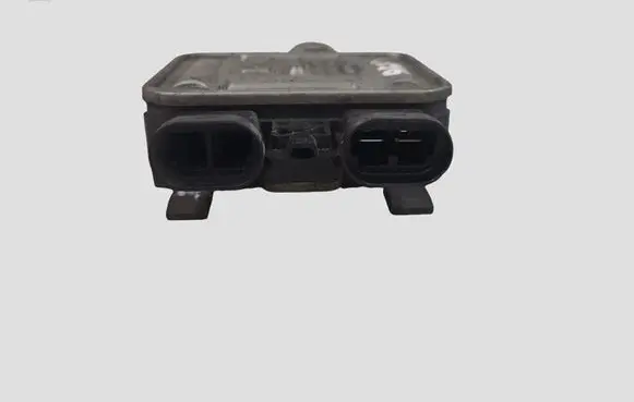 Volvo V40 Coolant fan relay 940013802