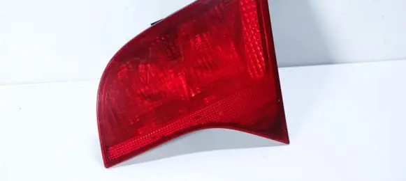 Audi A4 S4 B7 8E 8H Tailgate rear/tail lights 8E9945094
