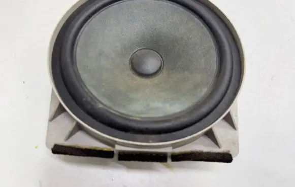 Honda FR-V Front door speaker EAS16P647C