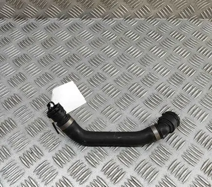 Mercedes-Benz CLA C118 X118 Engine coolant pipe/hose A2475010258