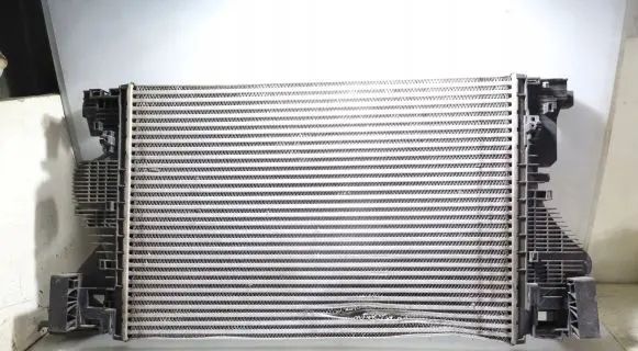 Mercedes-Benz CLA C118 X118 Intercooler radiator