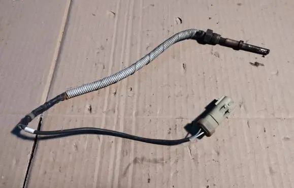 Exhaust gas temperature sensor