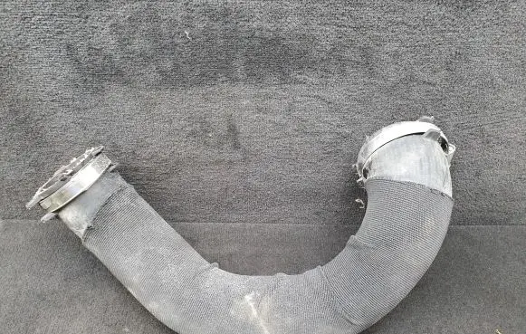 Audi Q5 SQ5 Intercooler hose/pipe 8R0145738N