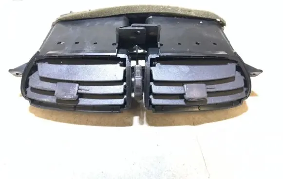 Nissan Almera Tino Dash center air vent grill