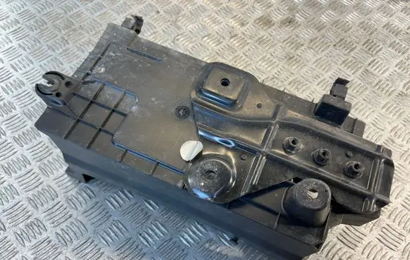 Opel Insignia A Battery box tray cover/lid 312632764 13255614 13330951