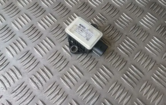 Audi A4 S4 B7 8E 8H ESP acceleration yaw rate sensor 8E0907637B 0265005618