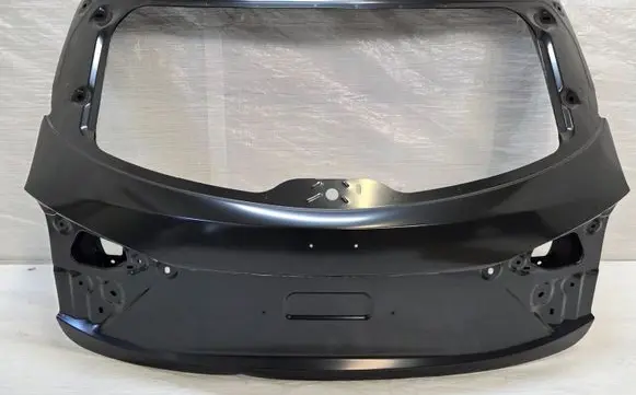 Mazda 3 III Tailgate/trunk/boot lid BHY1-62-02XB
