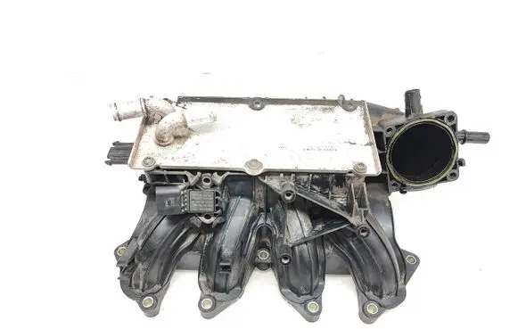 Skoda Yeti (5L) Intake manifold 03F145749B