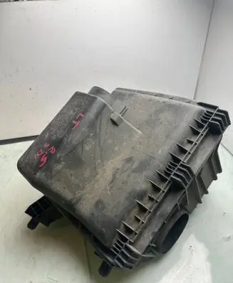 Volkswagen II LT Air filter box 2D0129601 2D0129620 2D0129607