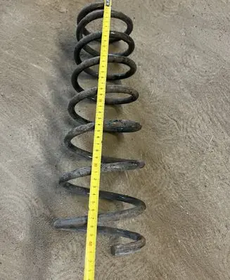Toyota Avensis T220 Rear coil spring