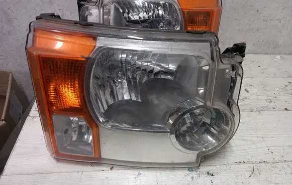 Land Rover Discovery 3 - LR3 Headlight/headlamp