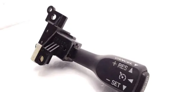 Toyota Corolla Verso AR10 Cruise control stalk 8463234010 8463234011 18A174