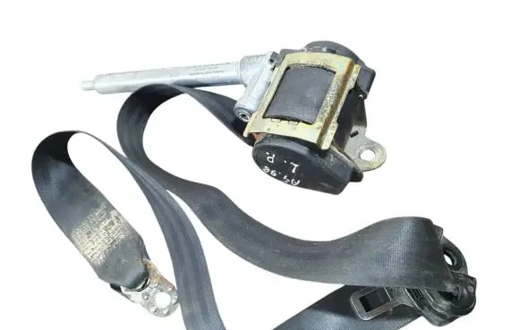 Audi A4 S4 B5 8D Front seatbelt 8D0857705A