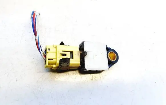 Citroen C-Crosser Airbag deployment crash/impact sensor 8651a001 39754c