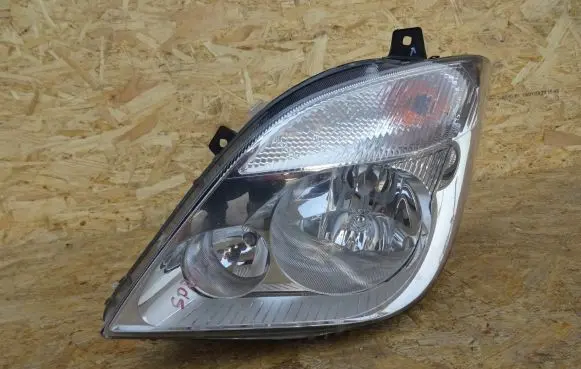 Mercedes-Benz Sprinter W906 Headlight/headlamp