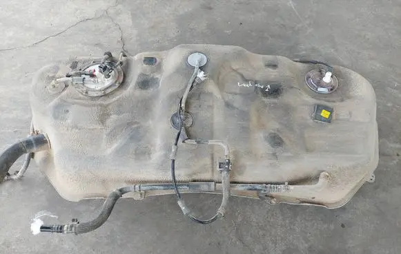 Hyundai Genesis In-tank fuel pump 31110B1000 1000C23330