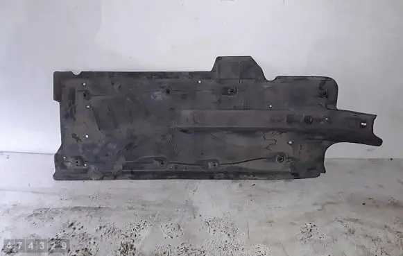 Seat Toledo IV (NH) Engine splash shield/under tray 6RA825202