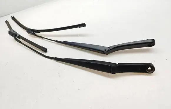 Volkswagen Eos Front wiper blade arm 1Q1955410 1Q1955409
