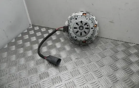 Jeep Grand Cherokee Radiator cooling fan shroud C19279100
