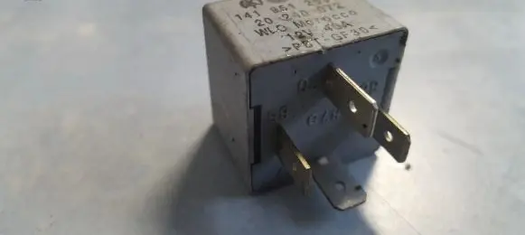 Volkswagen Golf IV Other relay 141951253B