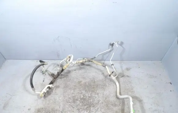 Opel Mokka X Air conditioning (A/C) pipe/hose 39046062