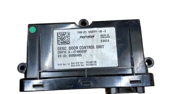 Tesla Model S Door control unit/module A0748G03P 90058465 100310100E
