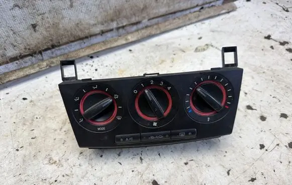 Mazda 3 I Climate control unit