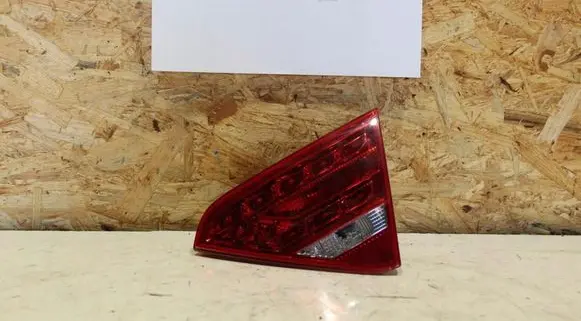 Audi A5 8T 8F Tailgate rear/tail lights 8T0945094B