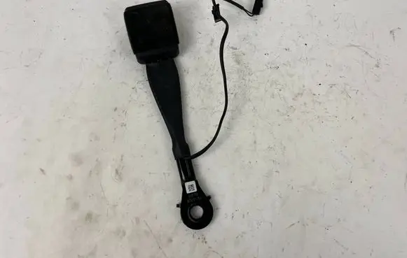 Audi Q7 4M Front seatbelt buckle 8W0857755A