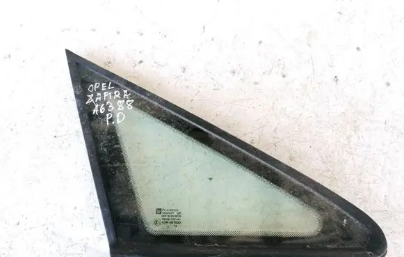 Opel Zafira A Front triangle window/glass 